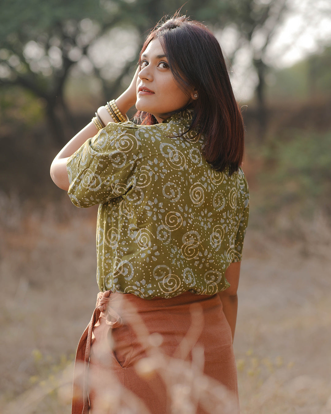 WOMEN HAND BLOCK PRINTED HALF SLEEVE RUFFLED COLLAR TOP