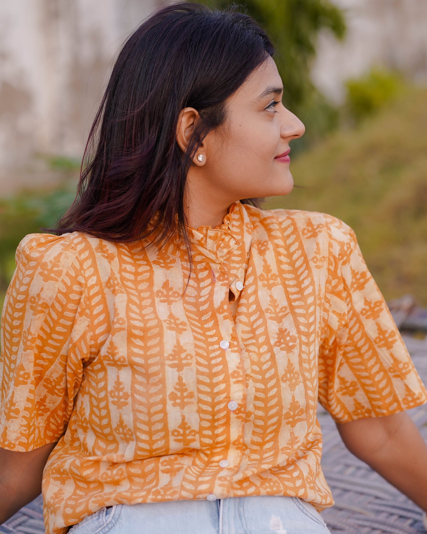 WOMEN HAND BLOCK PRINTED HALF SLEEVE RUFFLED COLLAR TOP